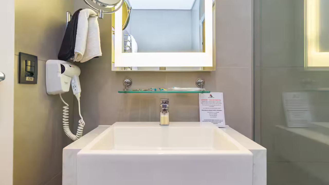 Photo of Bathroom in Alphaville Industrial