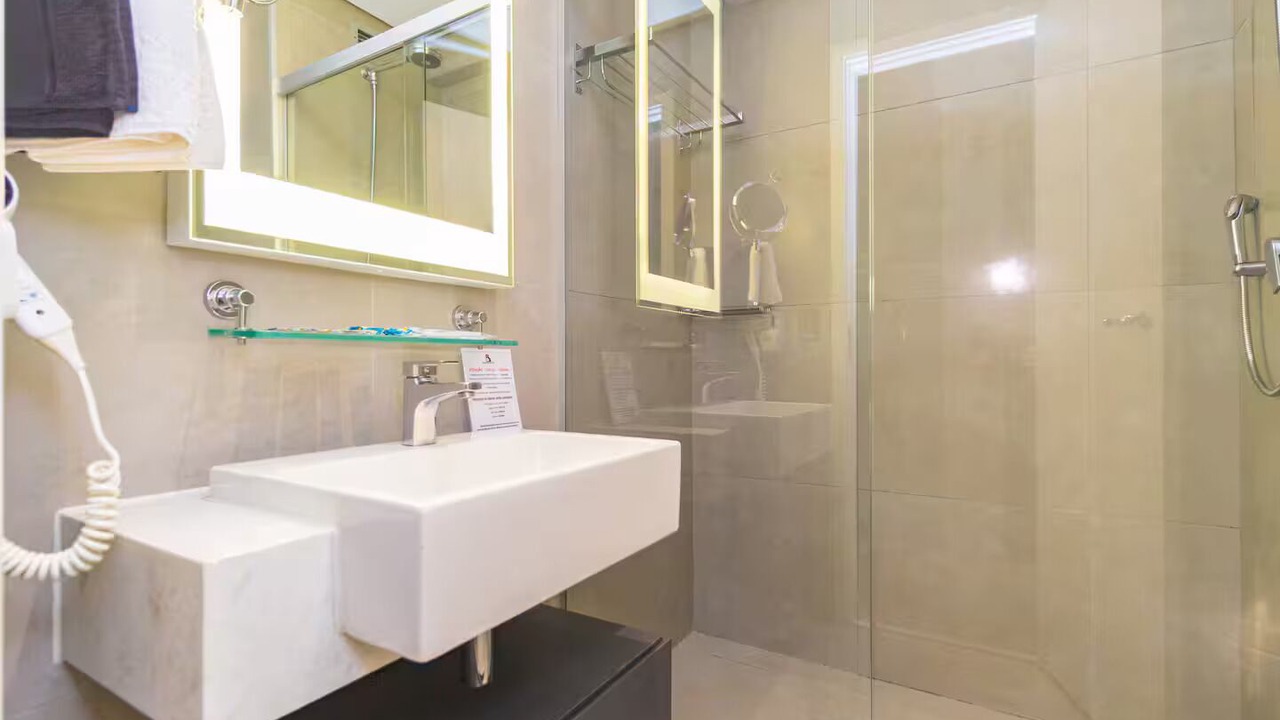 Photo of Bathroom in Alphaville Industrial