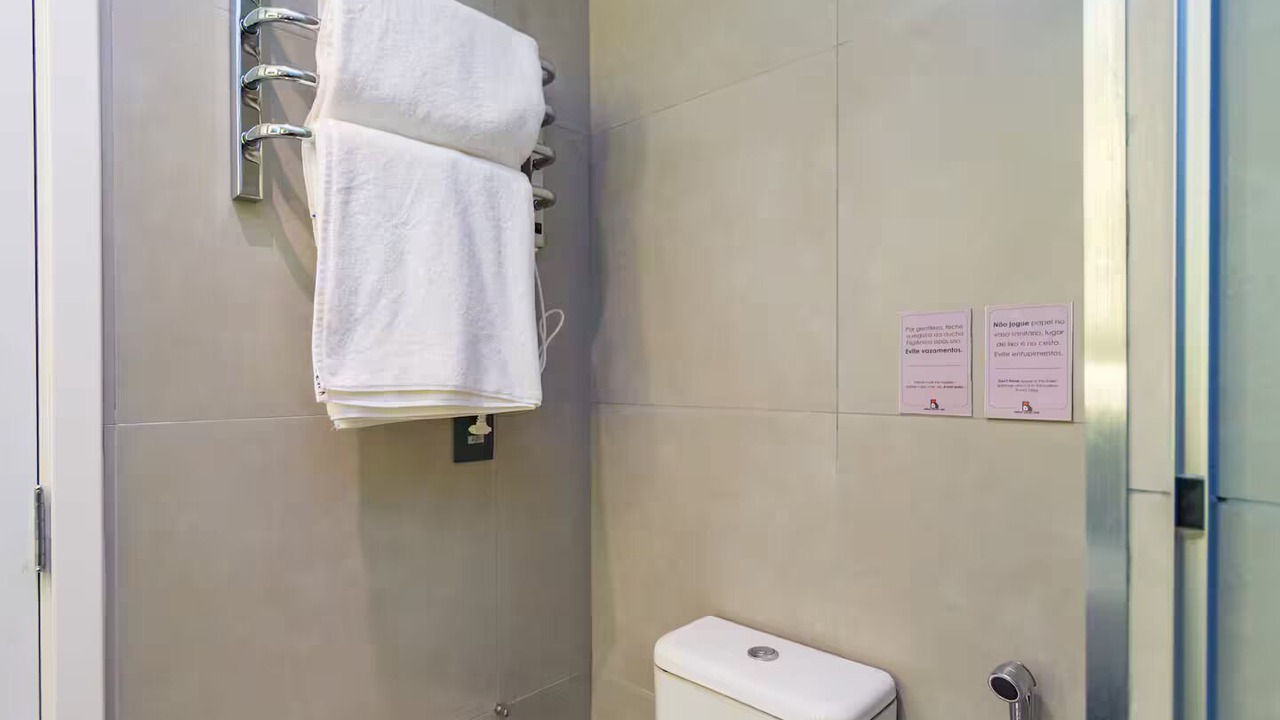Photo of Bathroom in Alphaville Industrial