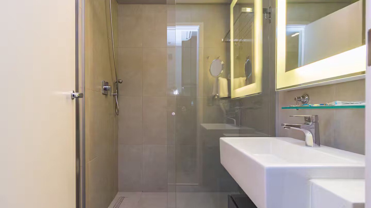 Photo of Bathroom in Alphaville Industrial