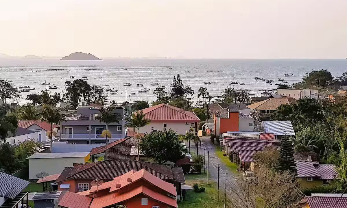 Photo of Others in Praia da Armacao do Itapocoroi