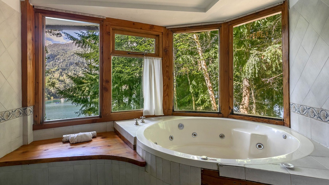 Photo of Bathroom in Villa La Angostura