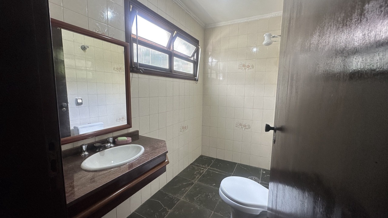 Photo of Bathroom in Igarata