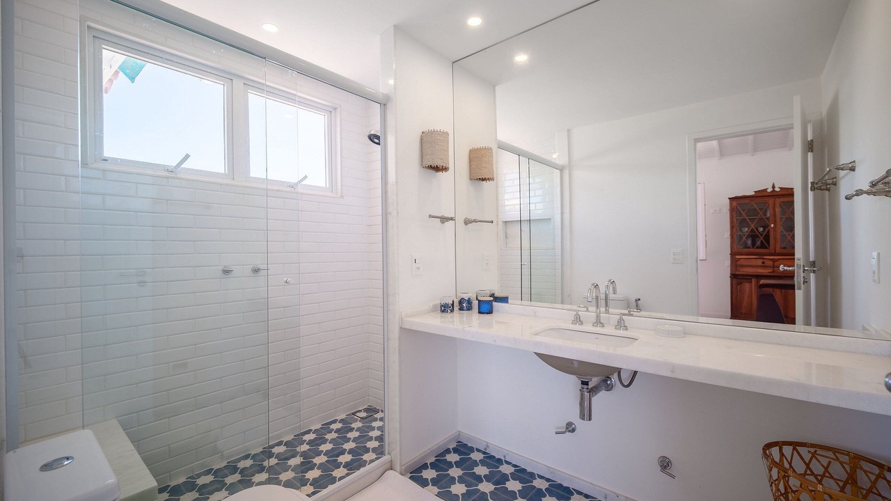 Photo of Bathroom in Praia Rasa