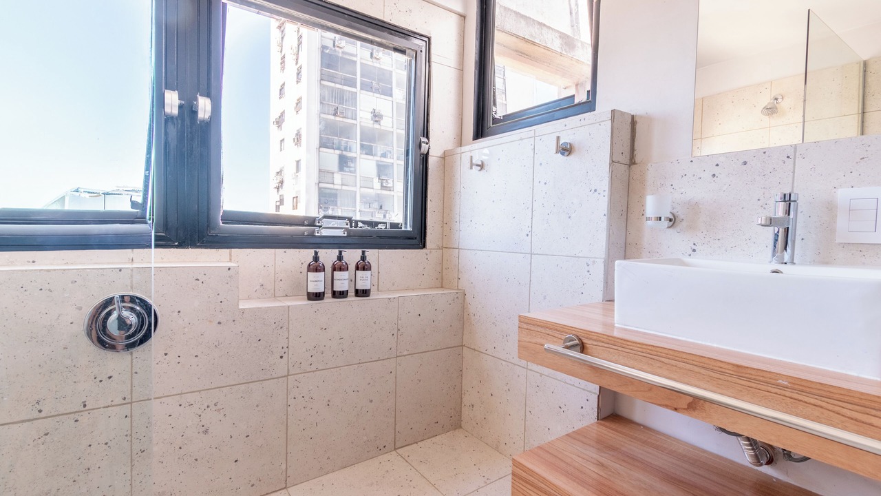 Photo of Bathroom in Microcentro