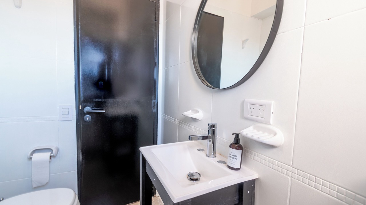 Photo of Bathroom in Microcentro