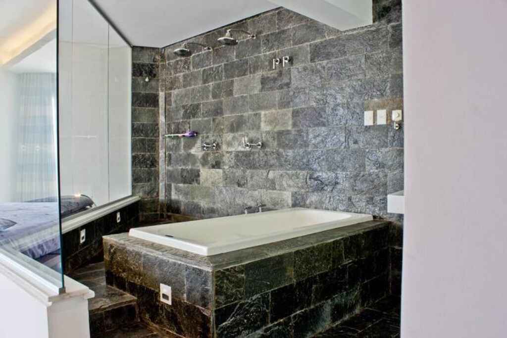 Photo of Bathroom in Barra