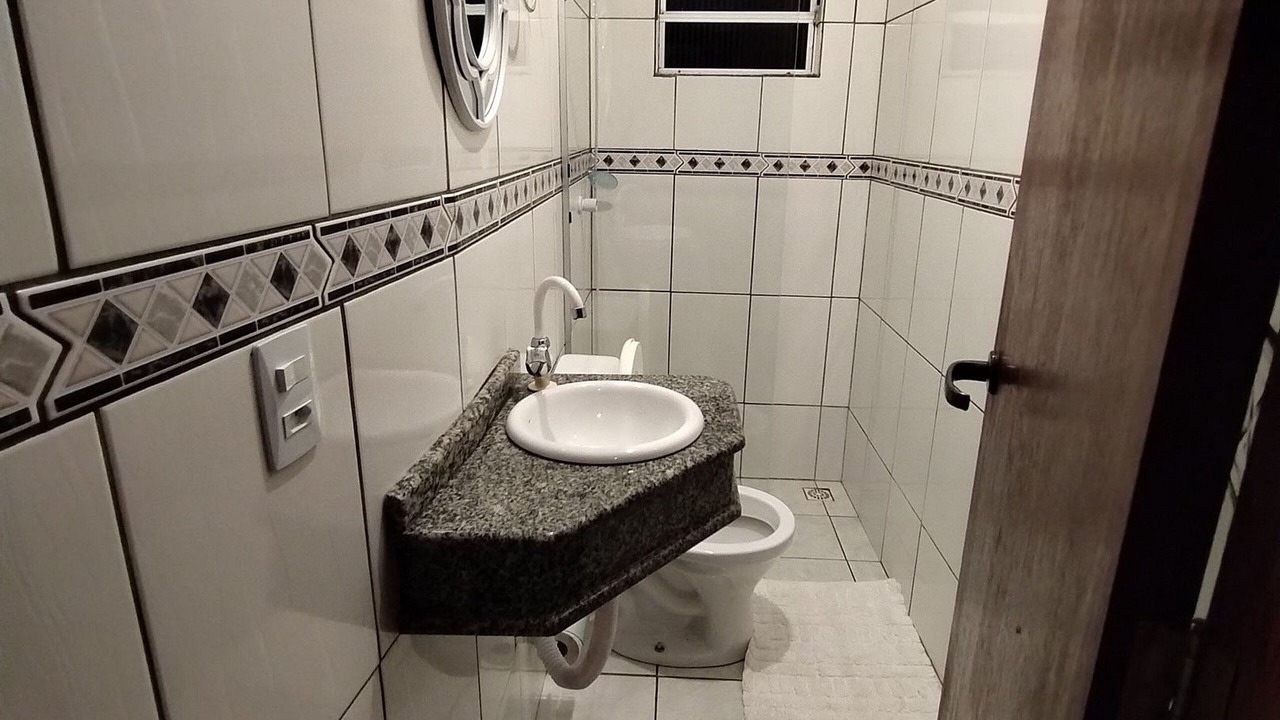 Photo of Bathroom in Guarda do Embau
