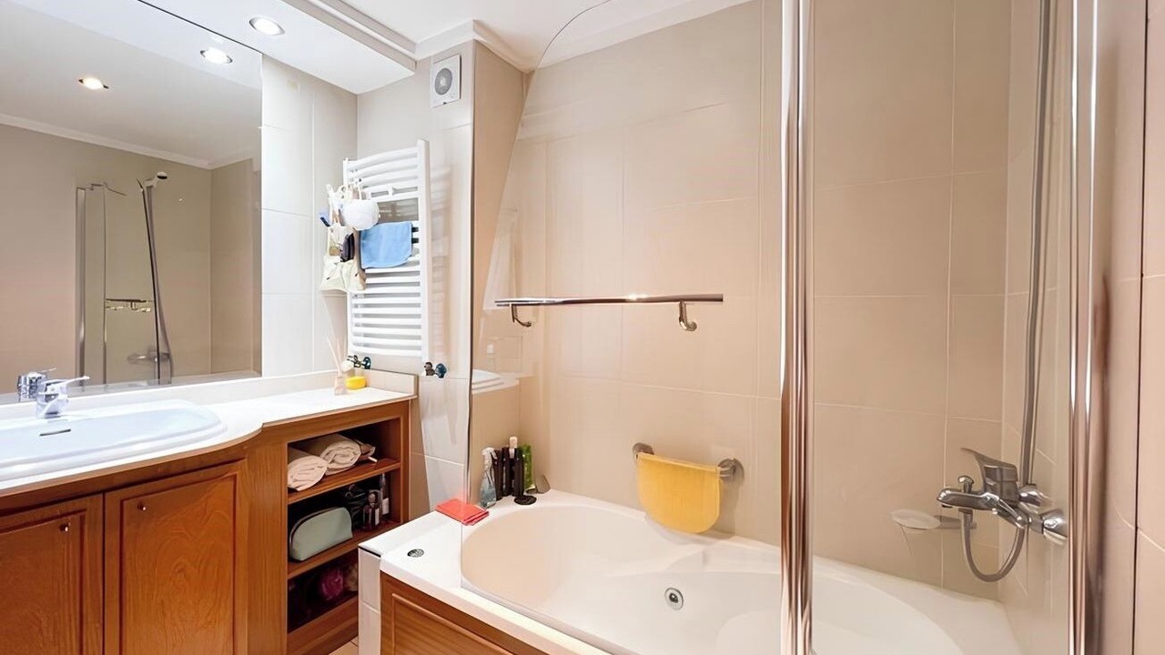 Photo of Bathroom in La Perla
