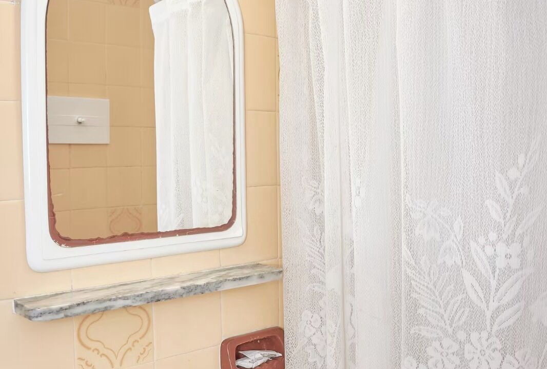 Photo of Bathroom in Miramar