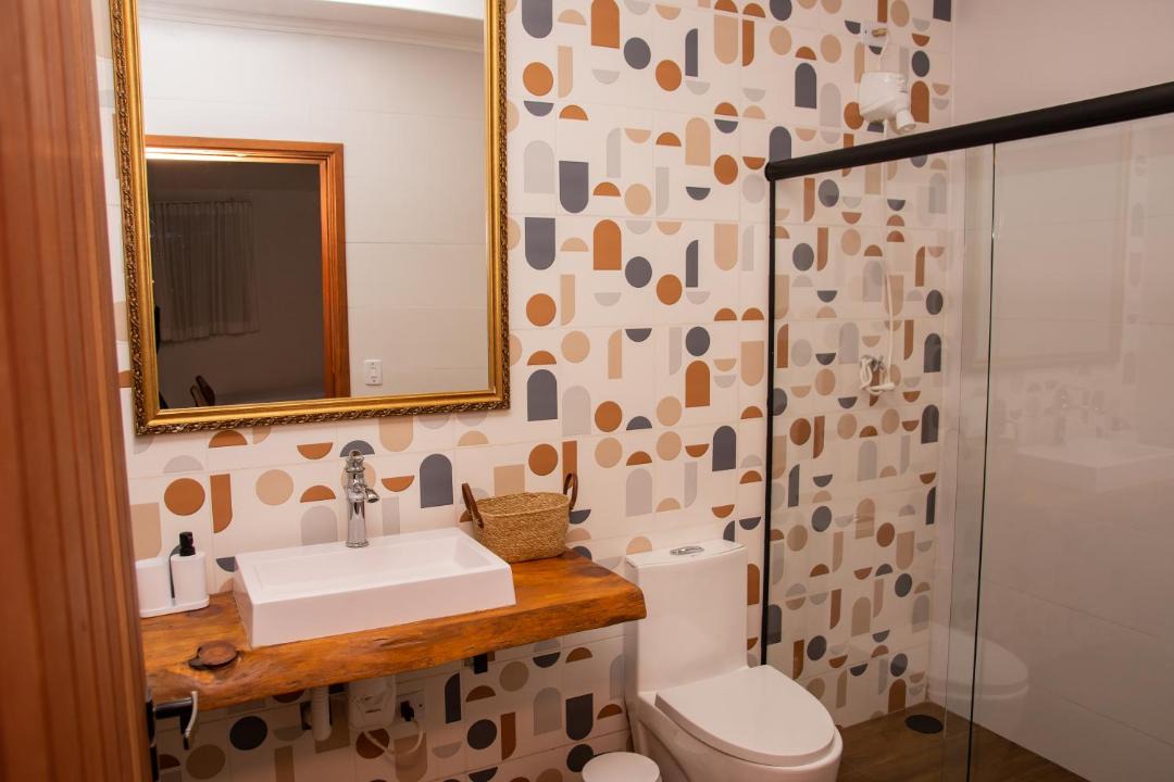 Photo of Bathroom in Camanducaia