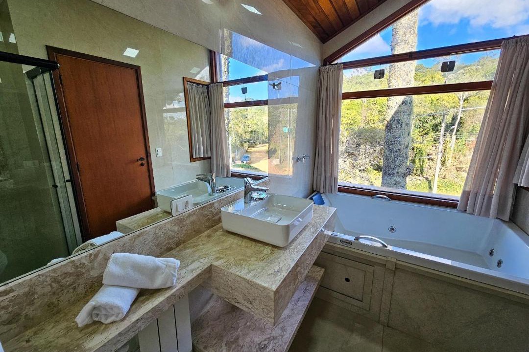 Photo of Bathroom in Campos do Jordao