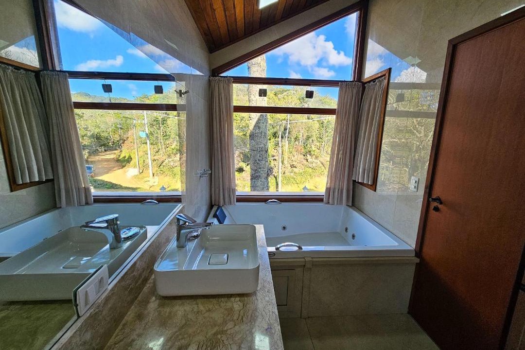 Photo of Bathroom in Campos do Jordao