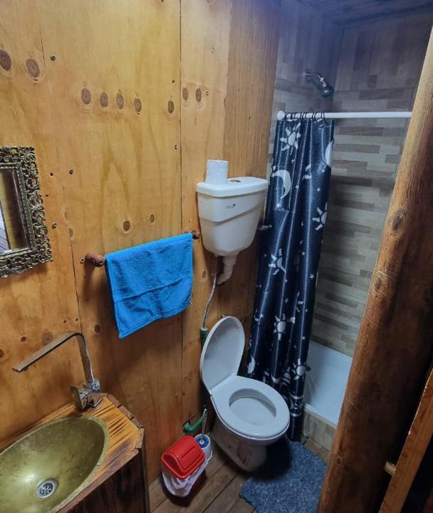 Photo of Bathroom in Moreno