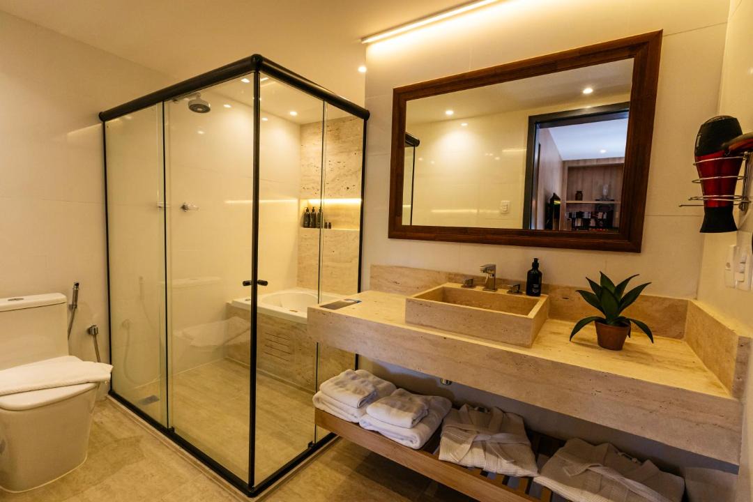 Photo of Bathroom in Atalaia