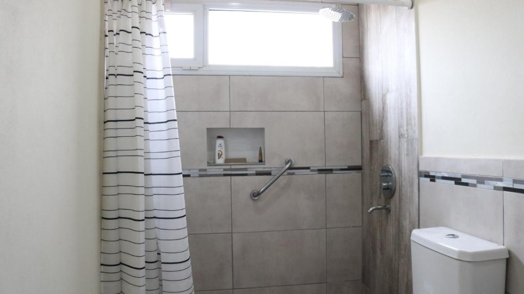 Photo of Bathroom in Plottier