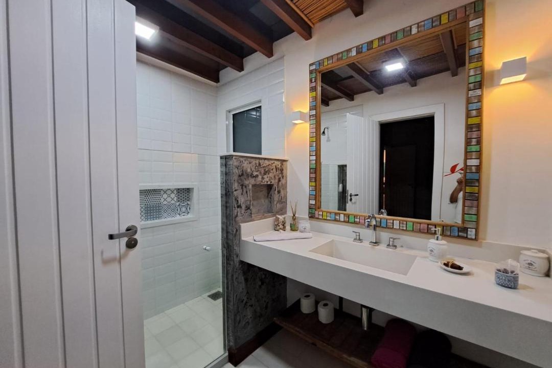 Photo of Bathroom in Caravelas