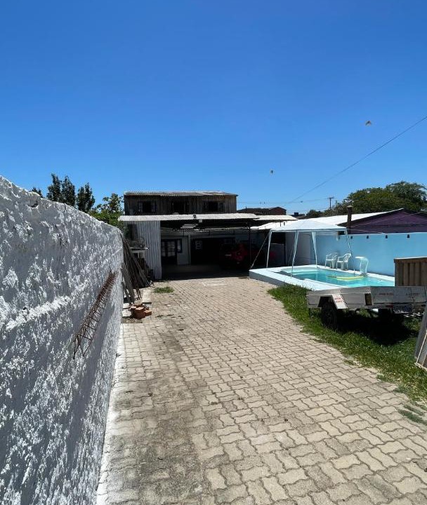 Photo of Others in Mariana