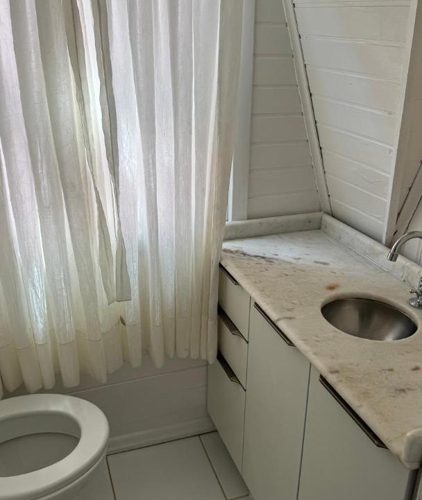Photo of Bathroom in Pioneiros