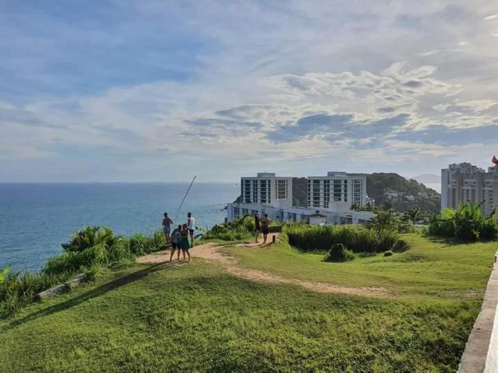 Photo of Others in Peninsula