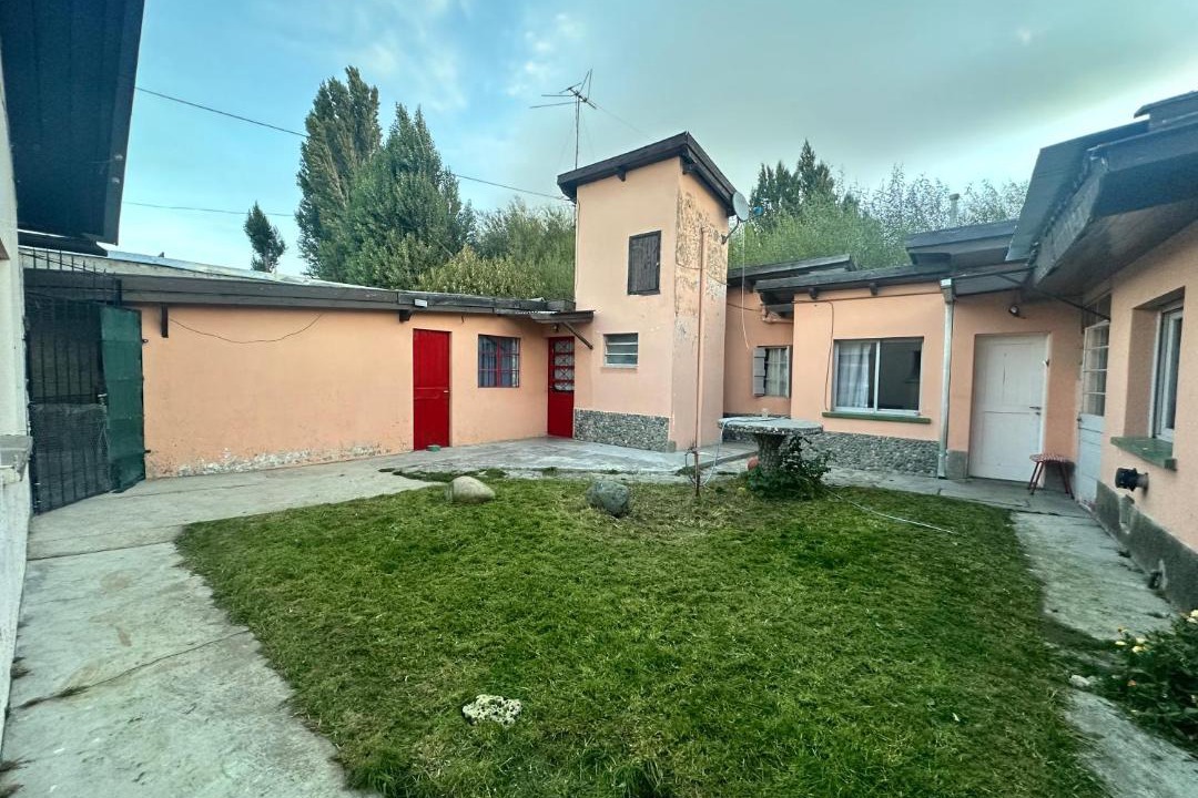 Photo of Buildings in Golondrinas