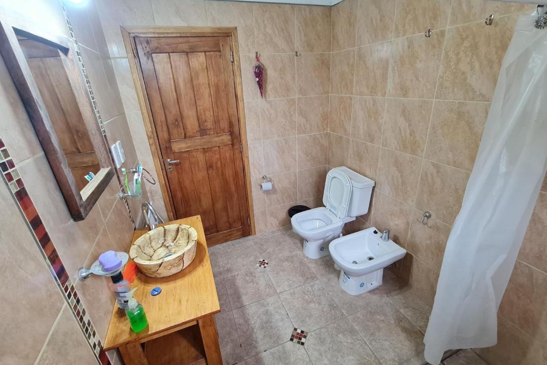 Photo of Bathroom in Los Reartes