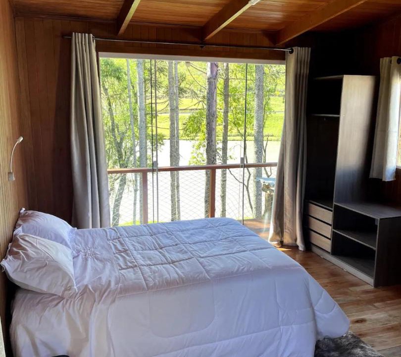 Photo of Bedroom in Capao Alto