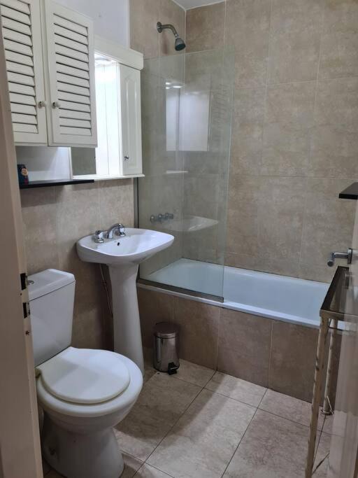 Photo of Bathroom in Caseros