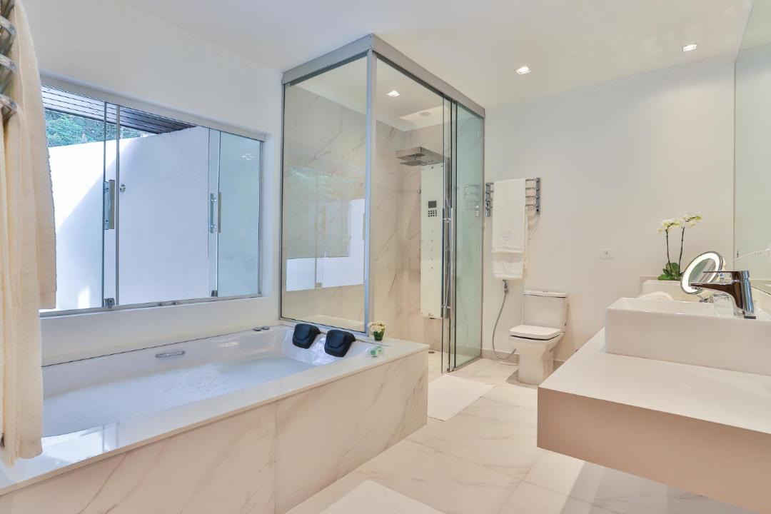 Photo of Bathroom in Vila Everest