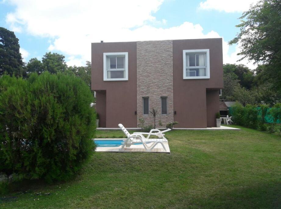 Photo of Buildings in Valle Hermoso