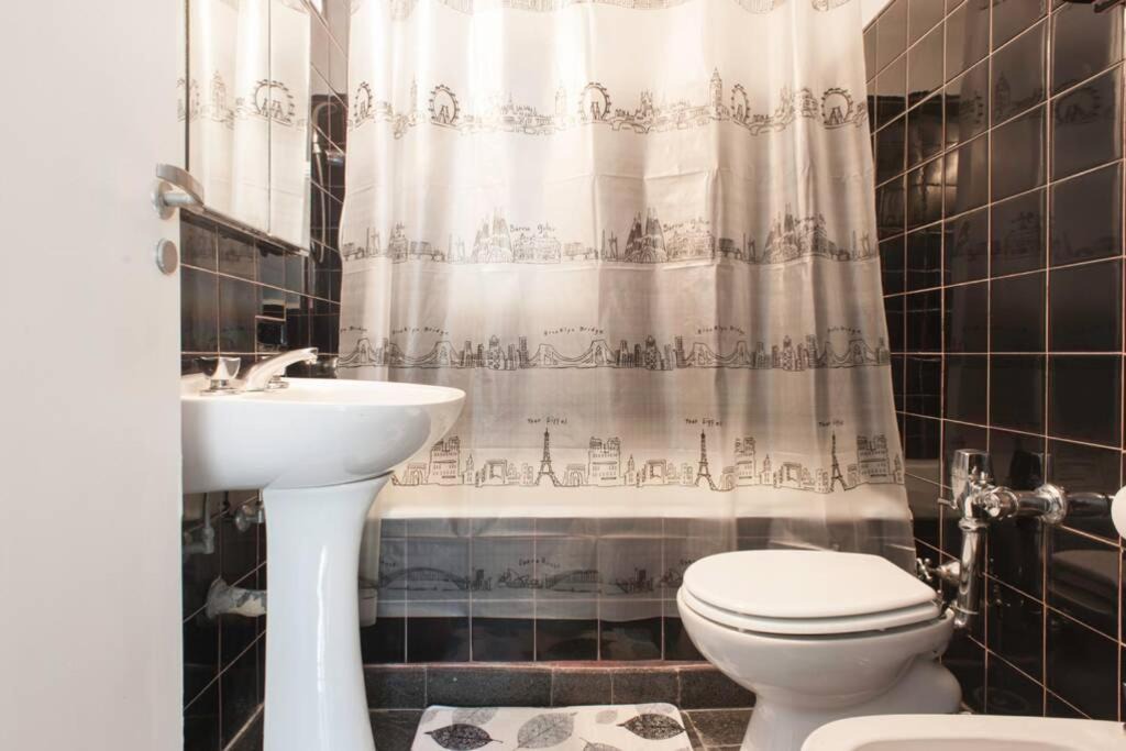 Photo of Bathroom in Congreso