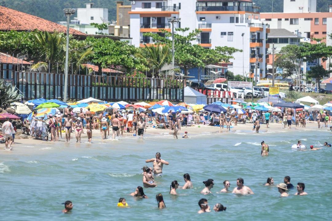 Photo of Human In Picture in Capivari