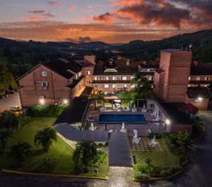 Farina Park Hotel 