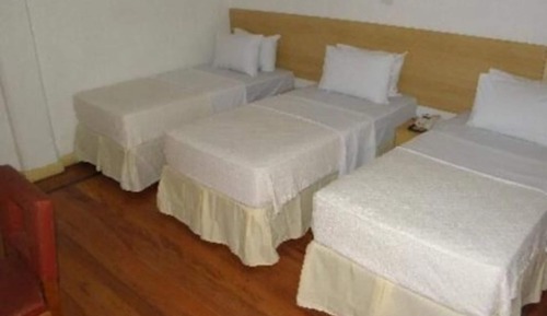 Economy Triple Room