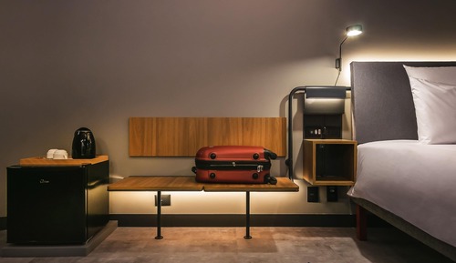 Family Room, 1 King Bed with Sofa bed
