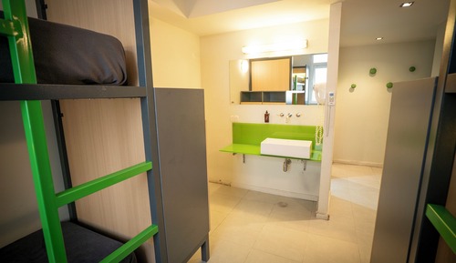 Design Quadruple Room, Non Smoking, Private Bathroom