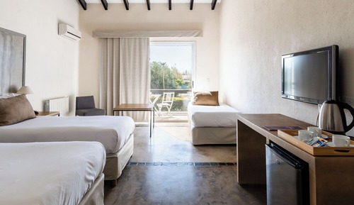 Superior Triple Room, Terrace, Garden View