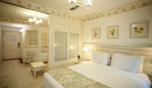 Junior Suite, Balcony, Pool View