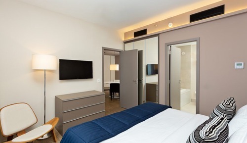 Executive Room