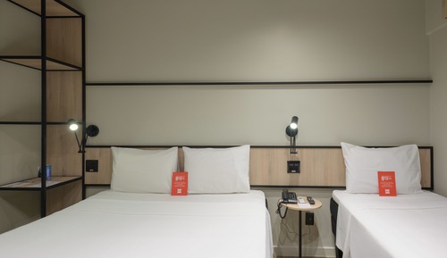 Room, Multiple Beds