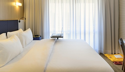 Privilege, Apartment, 1 King Bed, Balcony