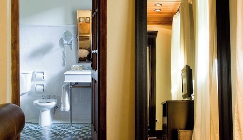Superior Double Room, 1 King Bed (Casa de Huespedes)