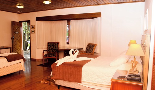 Deluxe Quadruple Room