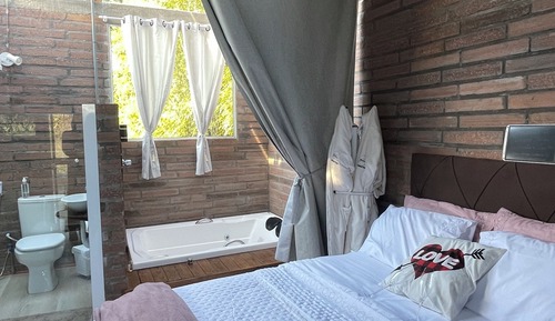 Luxury Chalet, 1 Double Bed, Pets Allowed, Valley View