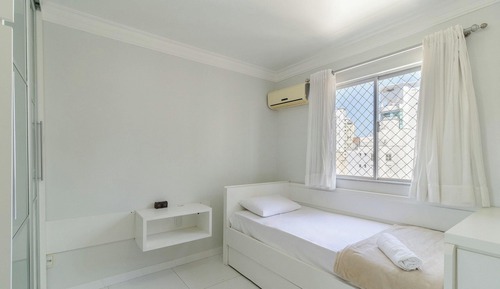 Basic Apartment