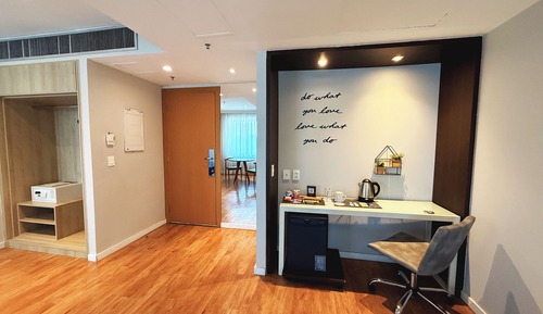 Premium Suite