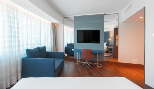 Deluxe Room, 1 King Bed