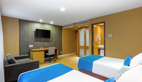 Room, 2 Twin Beds, Connecting Rooms (Prime)