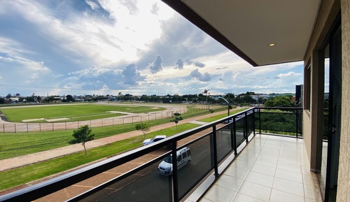 Premium Suite