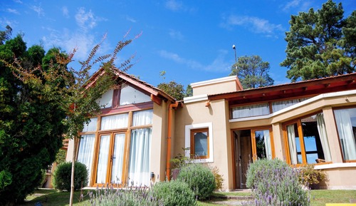 Classic Cabin, Garden View
